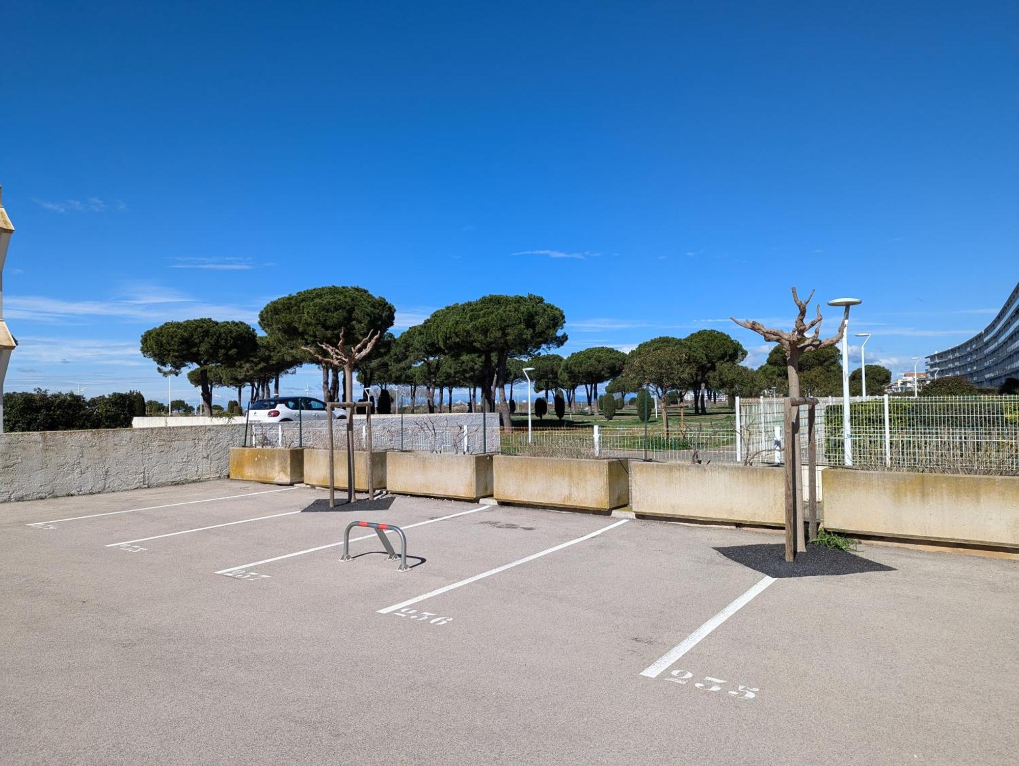 לה-גרו-דו-רואה Sol-Y-Days Mathilde, Agreable Appartement En Rez-De-Jardin Avec Parking Et Un Acces Direct A La Plage מראה חיצוני תמונה